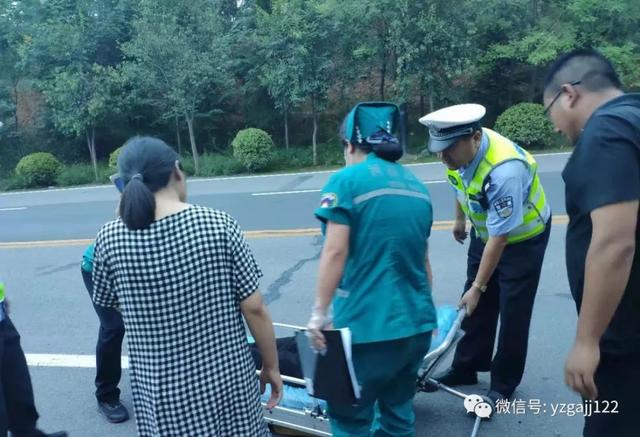 操作不当生事故 禹州交警救援忙 操作不当生事故 禹州交警救援忙