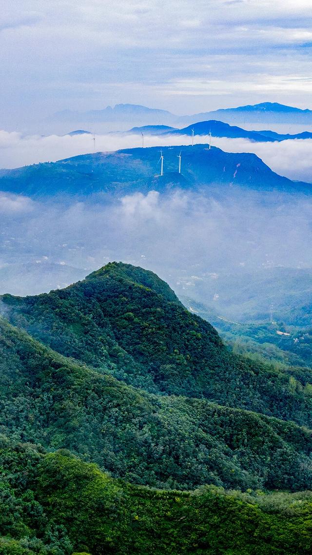 禹州苌庄天空的云——耿亚伟摄影作品 禹州苌庄天空的云——耿亚伟摄影作品