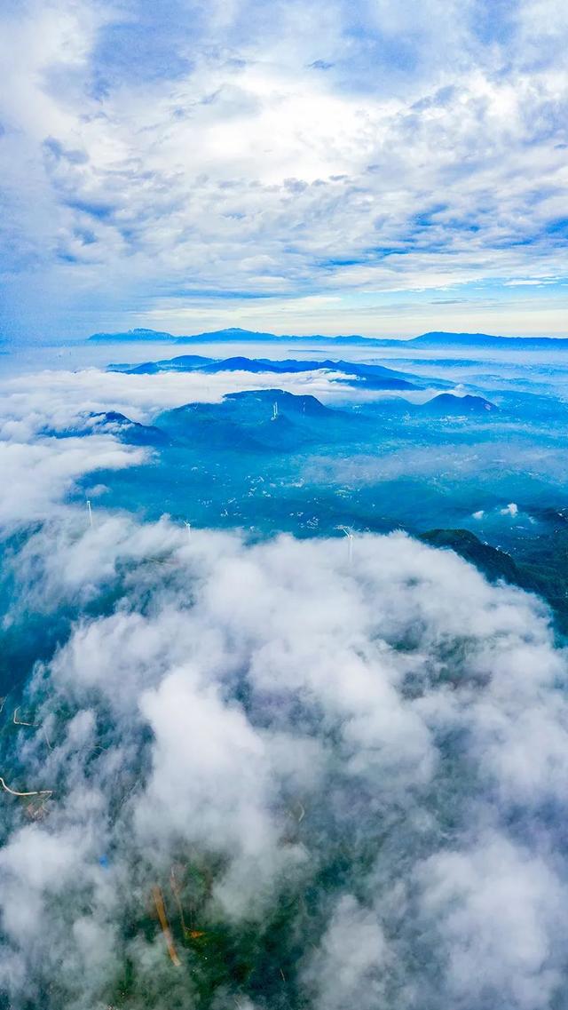 禹州苌庄天空的云——耿亚伟摄影作品 禹州苌庄天空的云——耿亚伟摄影作品