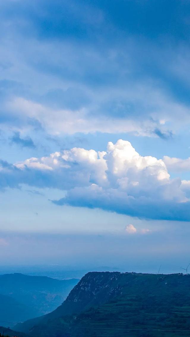 禹州苌庄天空的云——耿亚伟摄影作品 禹州苌庄天空的云——耿亚伟摄影作品