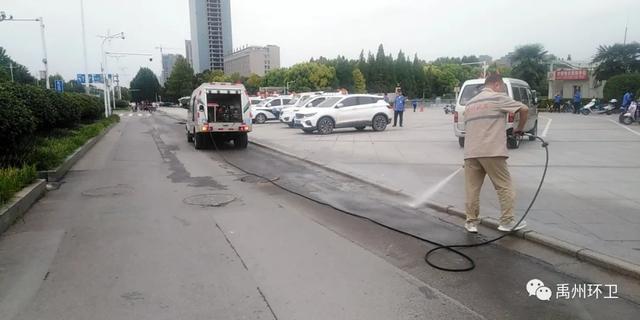 禹州环卫:雨后迅速行动清洁道路 长效机制保障城市卫生 禹州环卫:雨后迅速行动清洁道路 长效机制保障城市卫生