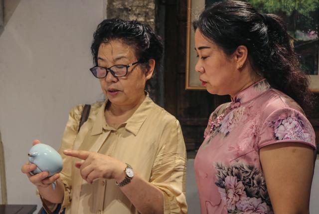 女陶艺家协会在禹州神垕古镇成立暨陶瓷官署作品展 女陶艺家协会在禹州神垕古镇成立暨陶瓷官署作品展