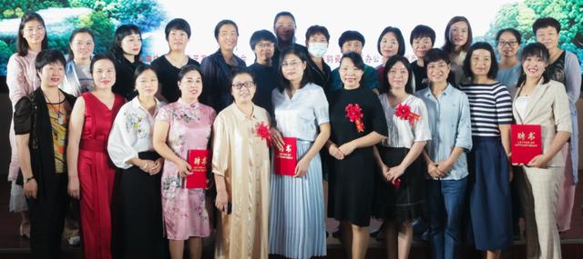 女陶艺家协会在禹州神垕古镇成立暨陶瓷官署作品展 女陶艺家协会在禹州神垕古镇成立暨陶瓷官署作品展