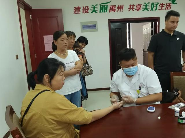 禹州市中心医院共驻共建,党员志愿服务进社区 禹州市中心医院共驻共建,党员志愿服务进社区
