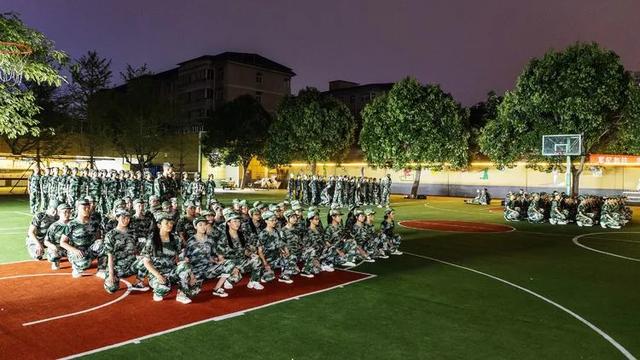禹州市启航教育集团府东路学校2020秋季中学生军训隆重举行 禹州市启航教育集团府东路学校2020秋季中学生军训隆重举行