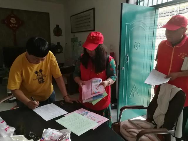 禹州市审计局开展“倡导绿色生活反对铺张浪费”及创文入户宣传调查志愿服务活动 禹州市审计局开展“倡导绿色生活反对铺张浪费”及创文入户宣传调查志愿服务活动