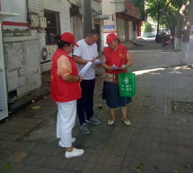 禹州环卫:集中清理卫生死角 全力保障创文冲刺 禹州环卫:集中清理卫生死角 全力保障创文冲刺