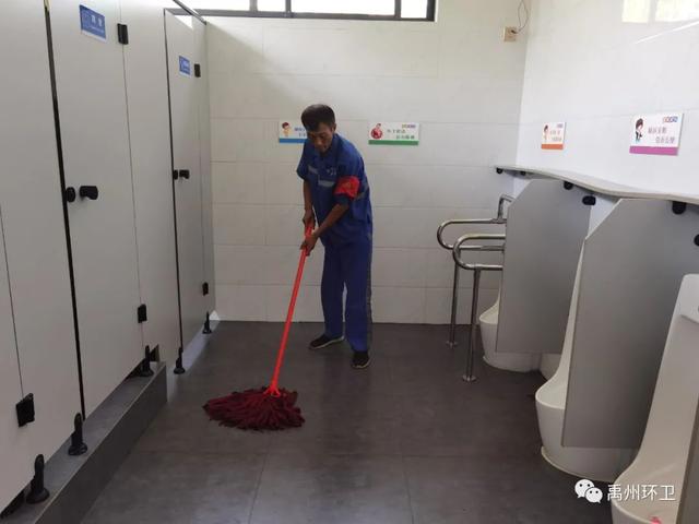 禹州环卫:集中清理卫生死角 全力保障创文冲刺 禹州环卫:集中清理卫生死角 全力保障创文冲刺