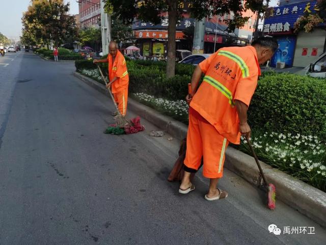 禹州环卫:集中清理卫生死角 创建洁净城市环境 禹州环卫:集中清理卫生死角 创建洁净城市环境