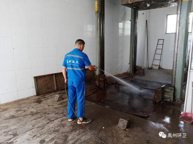 禹州环卫:集中清理卫生死角 创建洁净城市环境 禹州环卫:集中清理卫生死角 创建洁净城市环境