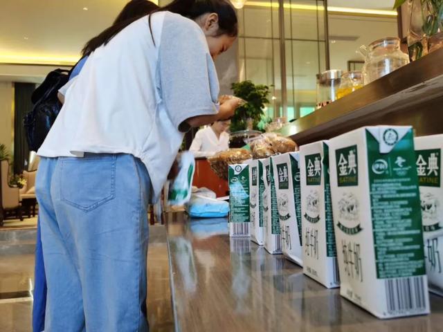 8月29日禹州恒达金郡品牌之旅圆满结束! 8月29日禹州恒达金郡品牌之旅圆满结束!