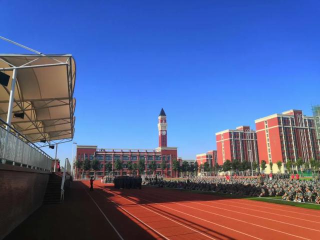 北大公学高中部2020级新生军训圆满结束! 北大公学高中部2020级新生军训圆满结束!