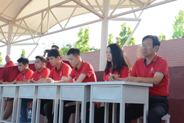 北大公学高中部2020级新生军训圆满结束! 北大公学高中部2020级新生军训圆满结束!