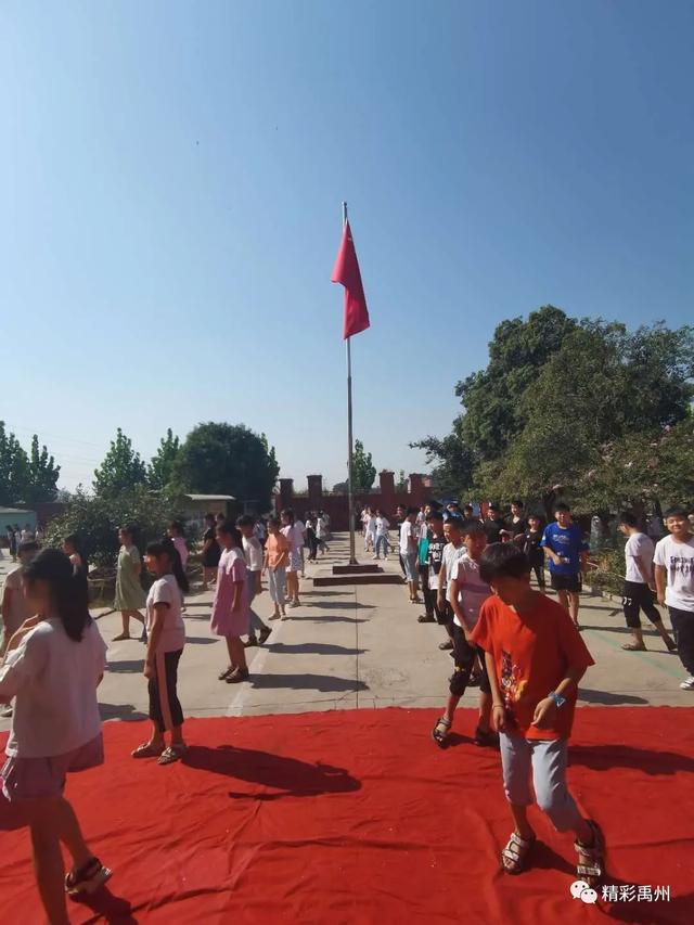 教师节到了,禹州这家企业爱心满满来“串门” 教师节到了,禹州这家企业爱心满满来“串门”