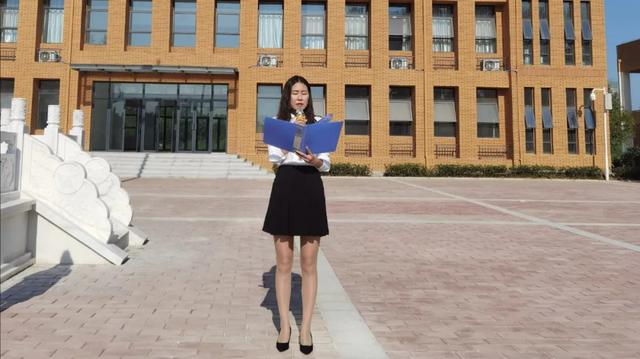禹州市第五实验学校隆重举行秋季开学首次升旗仪式 禹州市第五实验学校隆重举行秋季开学首次升旗仪式