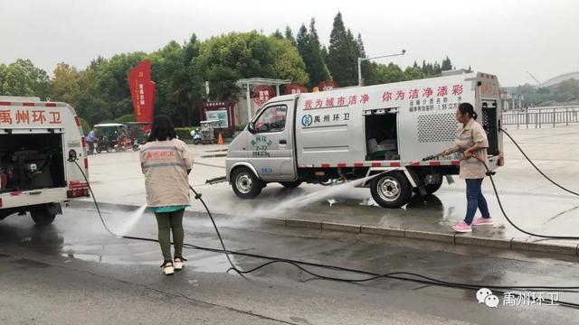 禹州环卫:雨中清淤不停歇 雨后清污保洁净 禹州环卫:雨中清淤不停歇 雨后清污保洁净
