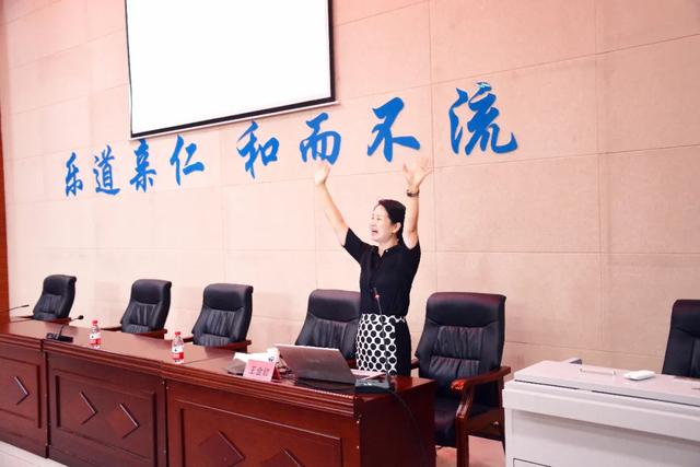 禹州市2020年新聘教师教育教学能力提升培训在市第一高级中学成功举办 禹州市2020年新聘教师教育教学能力提升培训在市第一高级中学成功举办
