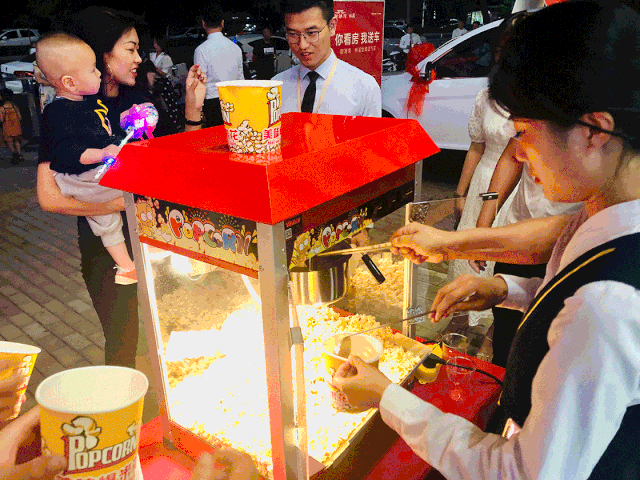 禹州御湖湾林溪府东路城市展厅惊现露天影院!快来打卡! 禹州御湖湾林溪府东路城市展厅惊现露天影院!快来打卡!