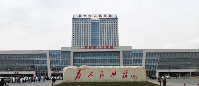 禹州御湖湾林溪府东路城市展厅惊现露天影院!快来打卡! 禹州御湖湾林溪府东路城市展厅惊现露天影院!快来打卡!