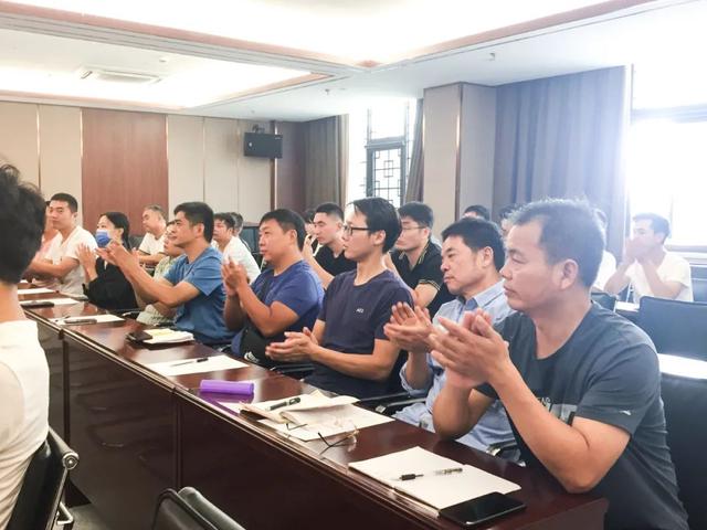 9月15日禹州钧瓷文化大讲堂顺利举行 9月15日禹州钧瓷文化大讲堂顺利举行