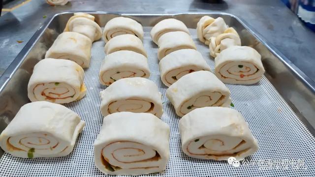 禹州北大公学初中部一直在路上 禹州北大公学初中部一直在路上