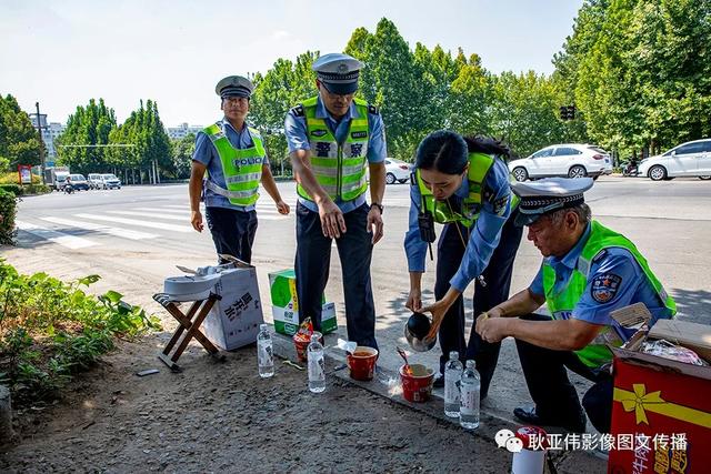 禹州女民警徐萌柯:今天我值班——耿亚伟摄影作品 禹州女民警徐萌柯:今天我值班——耿亚伟摄影作品
