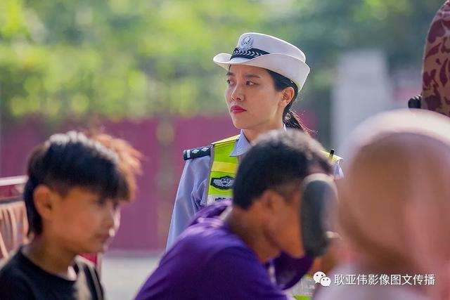 禹州女民警徐萌柯:今天我值班——耿亚伟摄影作品 禹州女民警徐萌柯:今天我值班——耿亚伟摄影作品