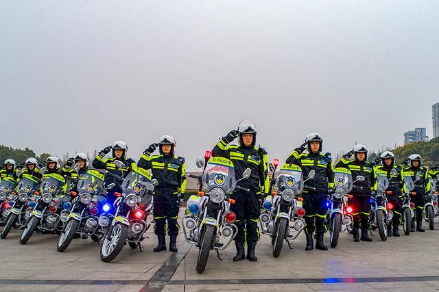 禹州市公安局热血铸警魂——耿亚伟摄影作品 禹州市公安局热血铸警魂——耿亚伟摄影作品