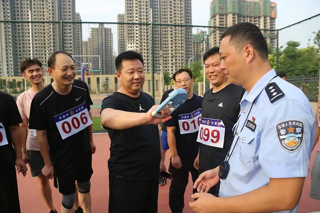 禹州市公安局热血铸警魂——耿亚伟摄影作品 禹州市公安局热血铸警魂——耿亚伟摄影作品
