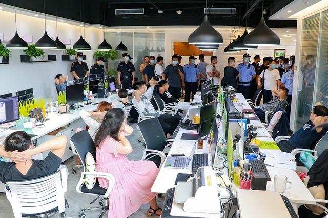 禹州市公安局热血铸警魂——耿亚伟摄影作品 禹州市公安局热血铸警魂——耿亚伟摄影作品