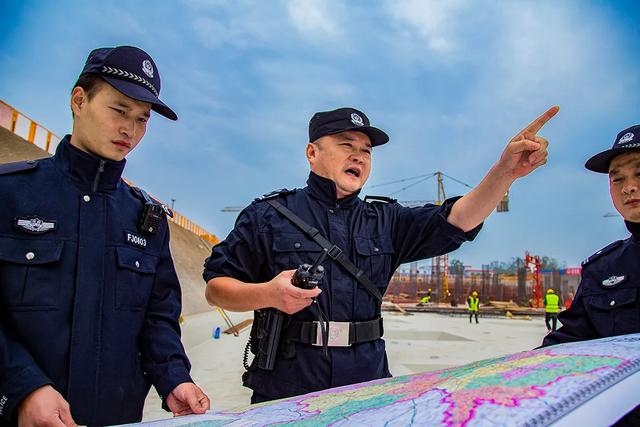 禹州市公安局热血铸警魂——耿亚伟摄影作品 禹州市公安局热血铸警魂——耿亚伟摄影作品