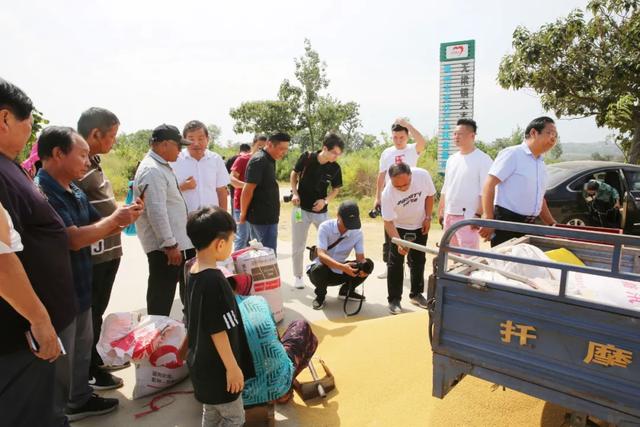 禹州市摄影协会2020网络摄影大赛暨颁奖采风现场! 禹州市摄影协会2020网络摄影大赛暨颁奖采风现场!