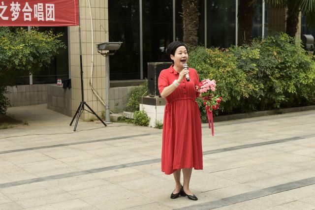 禹州“夏之梦”合唱团庆“十一”迎“中秋”红歌联唱活动 禹州“夏之梦”合唱团庆“十一”迎“中秋”红歌联唱活动