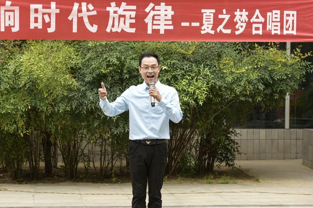 禹州“夏之梦”合唱团庆“十一”迎“中秋”红歌联唱活动 禹州“夏之梦”合唱团庆“十一”迎“中秋”红歌联唱活动