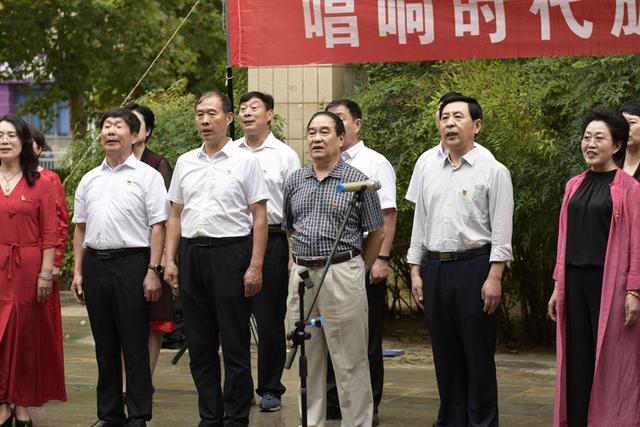 禹州“夏之梦”合唱团庆“十一”迎“中秋”红歌联唱活动 禹州“夏之梦”合唱团庆“十一”迎“中秋”红歌联唱活动