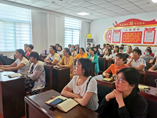 禹州钧台街道:家庭教育进社区 助力未成年人健康成长 禹州钧台街道:家庭教育进社区 助力未成年人健康成长