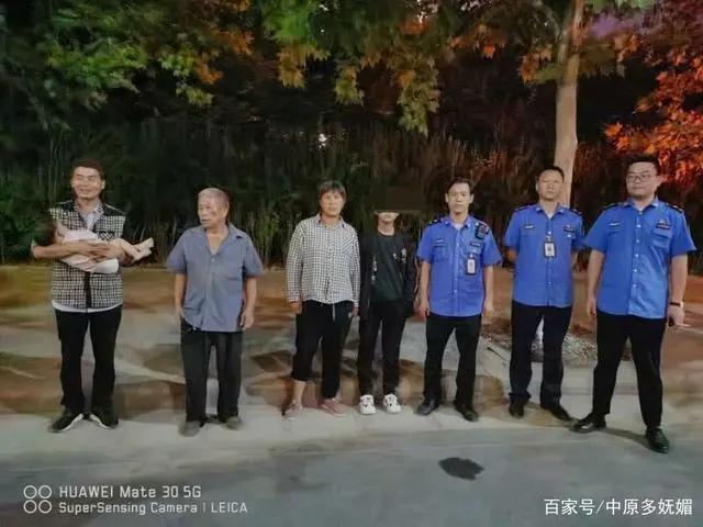 外地男孩离家出走至禹州,城管及时伸出援手! 外地男孩离家出走至禹州,城管及时伸出援手!