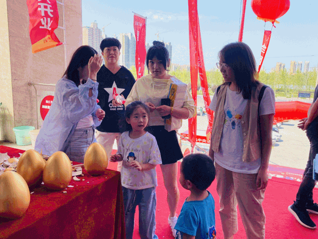 禹州林氏木业家居火出圈的秘诀竟然是... 禹州林氏木业家居火出圈的秘诀竟然是...