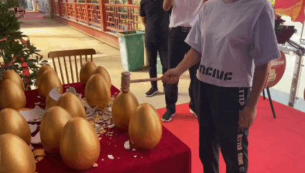 禹州林氏木业家居火出圈的秘诀竟然是... 禹州林氏木业家居火出圈的秘诀竟然是...