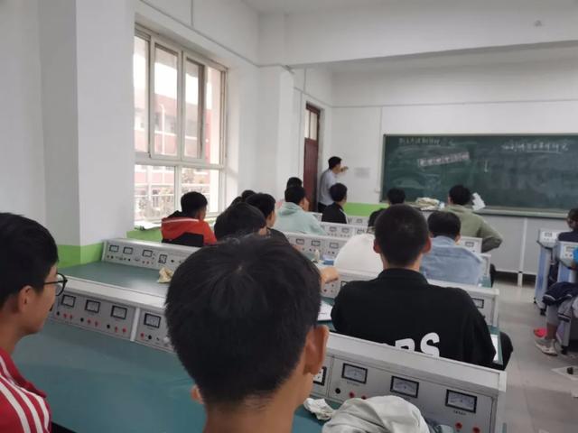 禹州南区学校社团活动正如火如荼 禹州南区学校社团活动正如火如荼