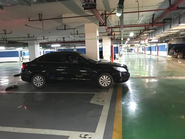 乘坐免费摆渡车去禹州市二院就医很方便 乘坐免费摆渡车去禹州市二院就医很方便