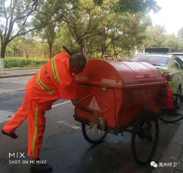 禹州环卫:提升环境卫生质量 打造美丽宜居城市 禹州环卫:提升环境卫生质量 打造美丽宜居城市