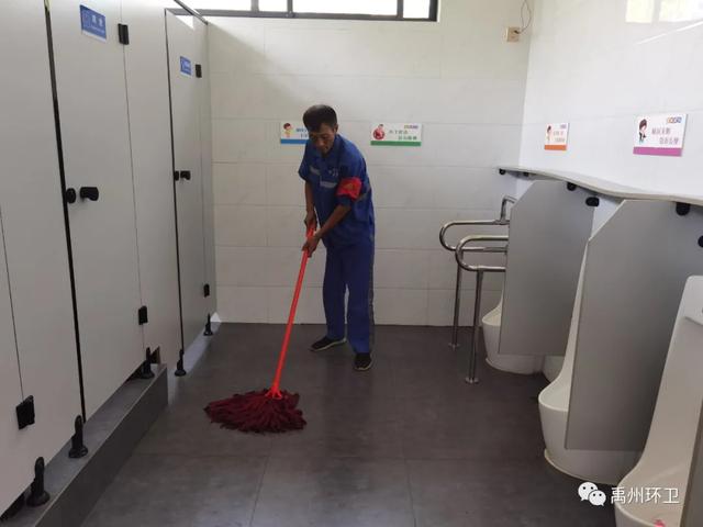 禹州环卫:提升环境卫生质量 打造美丽宜居城市 禹州环卫:提升环境卫生质量 打造美丽宜居城市