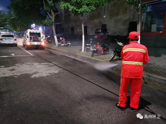 禹州环卫:提升环境卫生质量 打造美丽宜居城市 禹州环卫:提升环境卫生质量 打造美丽宜居城市