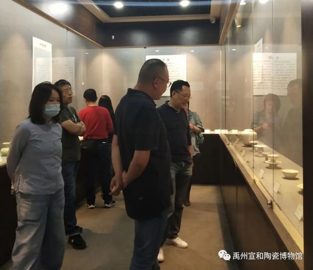 任志录所长一行莅临禹州宣和陶瓷博物馆进行学术交流 任志录所长一行莅临禹州宣和陶瓷博物馆进行学术交流