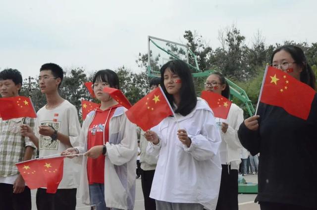 禹州南区学校秋季运动会开幕仪式隆重举行 禹州南区学校秋季运动会开幕仪式隆重举行