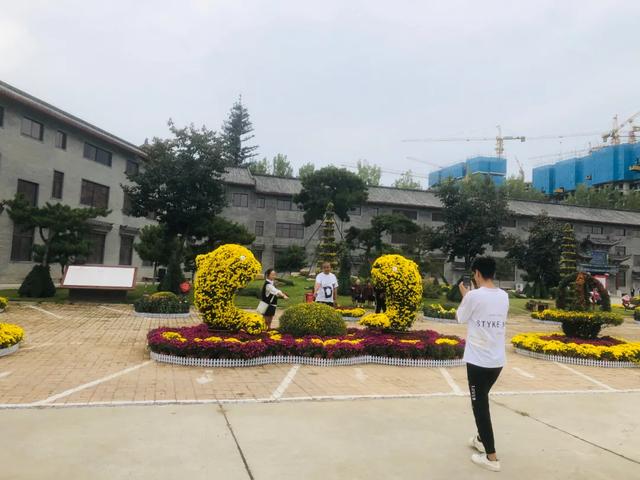 中国钧瓷文化园大型菊花展将于国庆假期盛大开启! 中国钧瓷文化园大型菊花展将于国庆假期盛大开启!