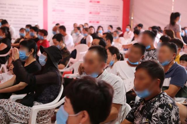 国庆中秋双节同庆!禹州农产品交易中心来到就免费领取红包大礼! 国庆中秋双节同庆!禹州农产品交易中心来到就免费领取红包大礼!