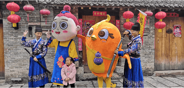 国庆第三天,神垕古镇景区竟然火到爆!现场照片! 国庆第三天,神垕古镇景区竟然火到爆!现场照片!