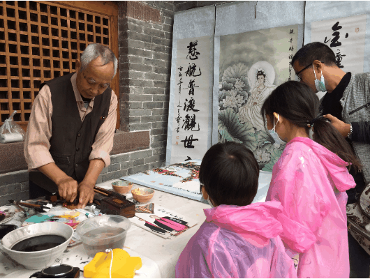 国庆第三天,神垕古镇景区竟然火到爆!现场照片! 国庆第三天,神垕古镇景区竟然火到爆!现场照片!